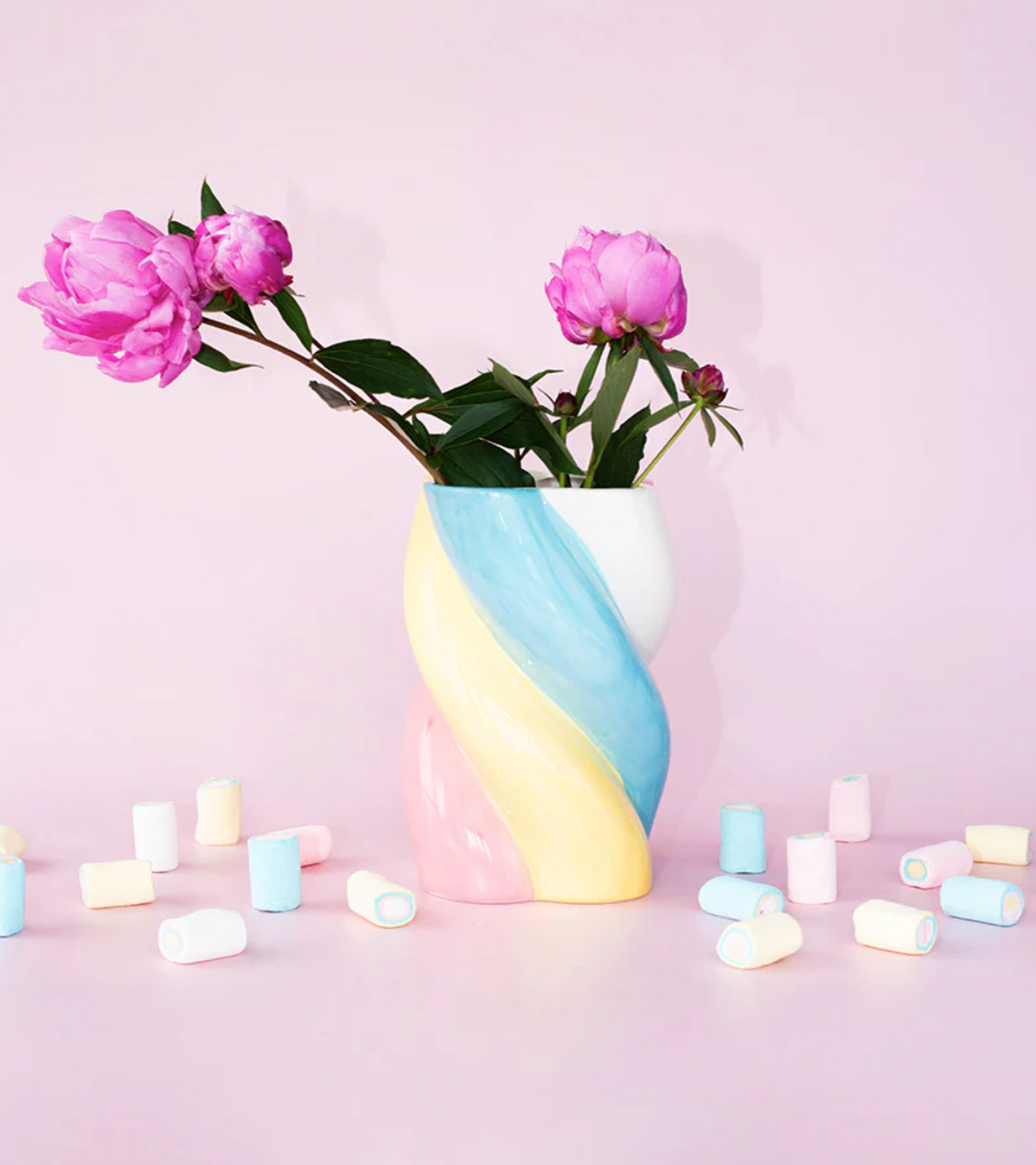 Vase candy marshmallow