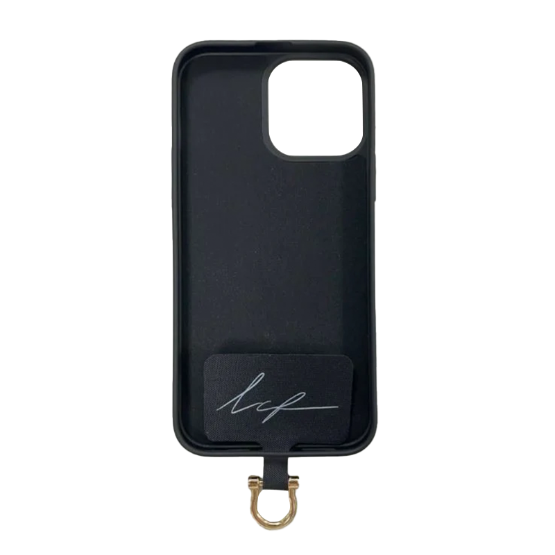Adaptateur Universel pour chaine de Téléphone, La Coque Française, dipsonible chez Bathroom Graffiti.