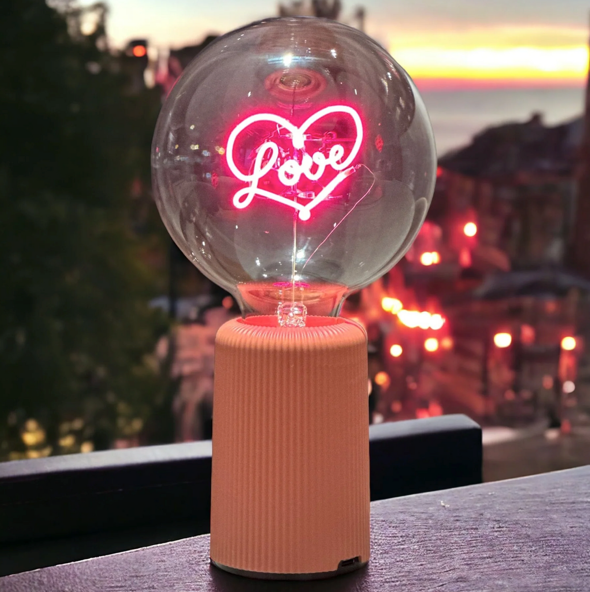 Ampoule Love pour socle portable sans fil