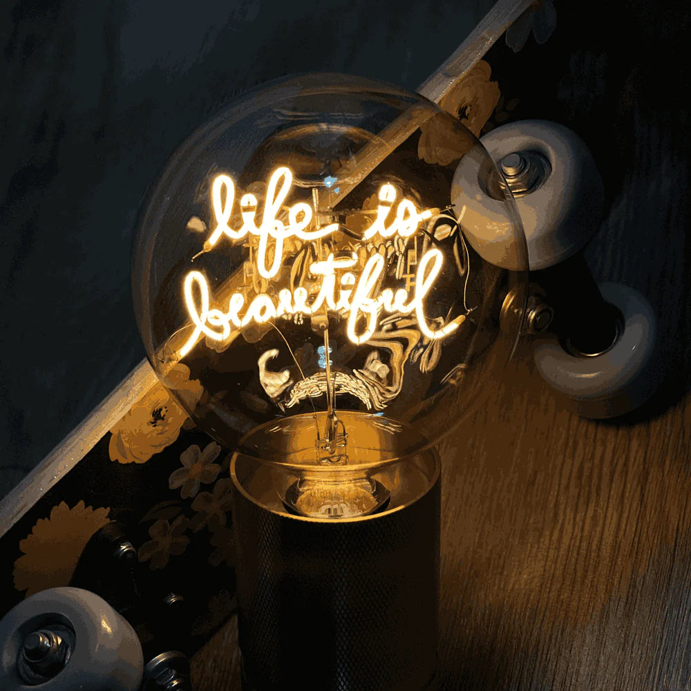 Ampoule Life is beautiful
